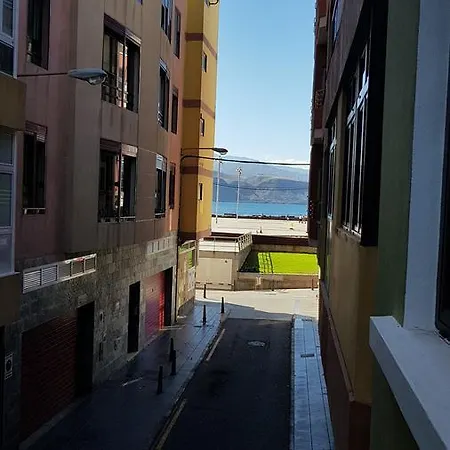 Hostel El Pirata Las Palmas / Gran Canaria
