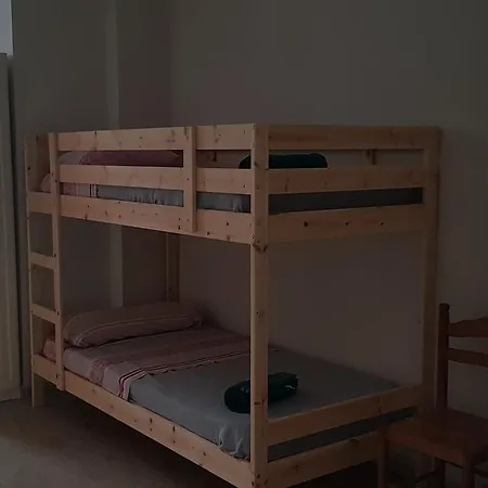 El Pirata Hostel *